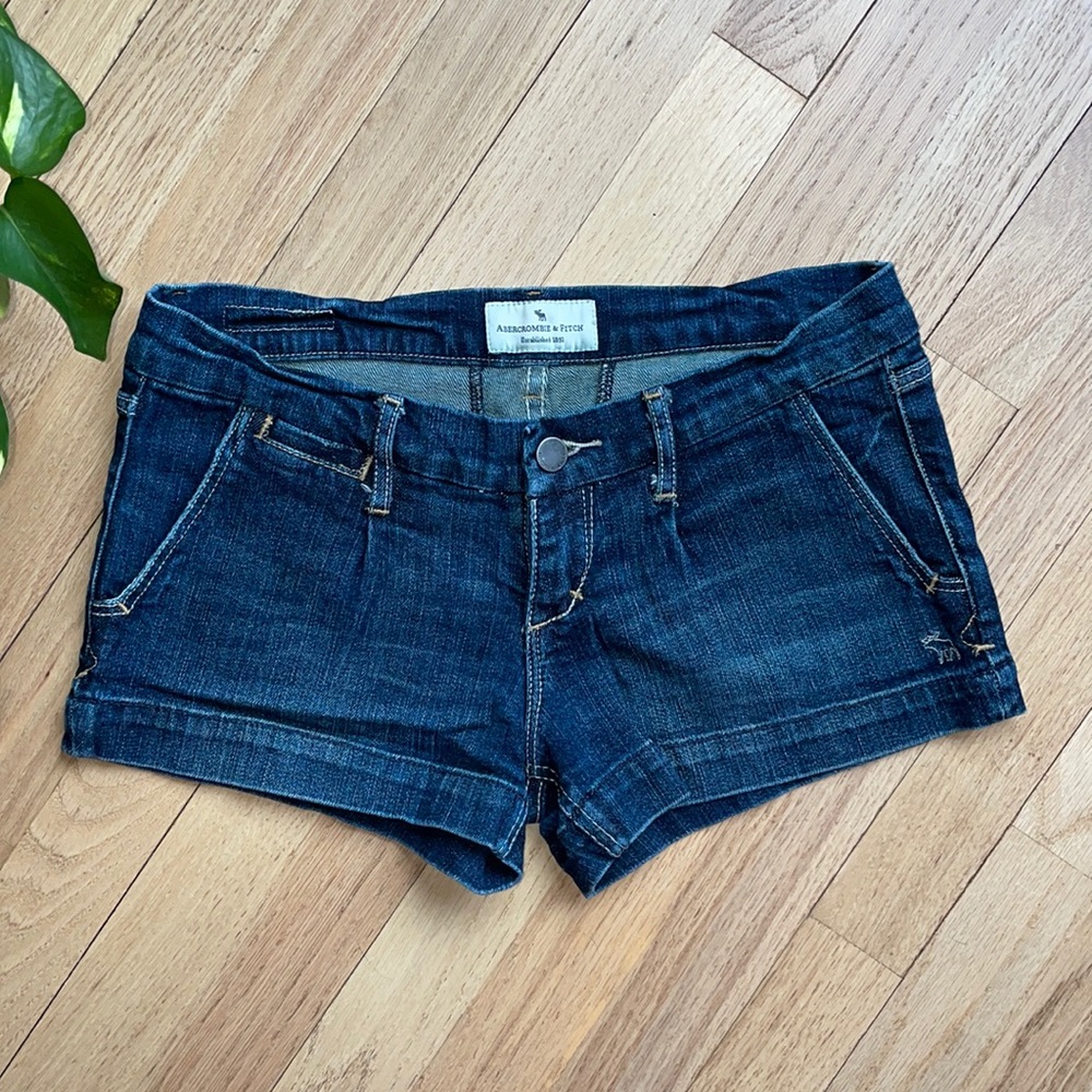 ABERCROMBIE & FITCH shorts